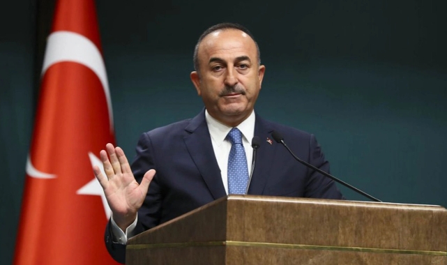 Mevlüt Çavuşoğlu'ndan, Stuttgart'taki kundaklama girişimine tepki