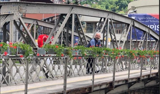 Modern Romeo ve Jüliet'in aşkı ilham verdi