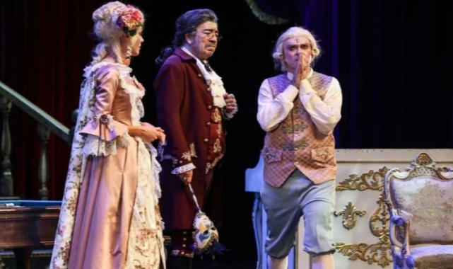 Mozart ile Salieri’nin hikâyesi