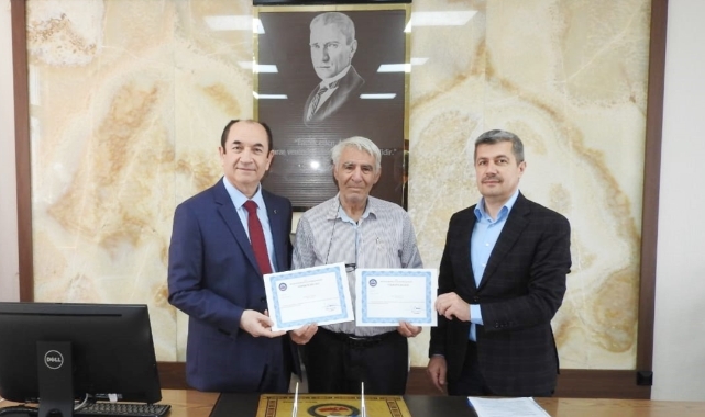 Mustafakemalpaşa kütüphanelerle donatılıyor