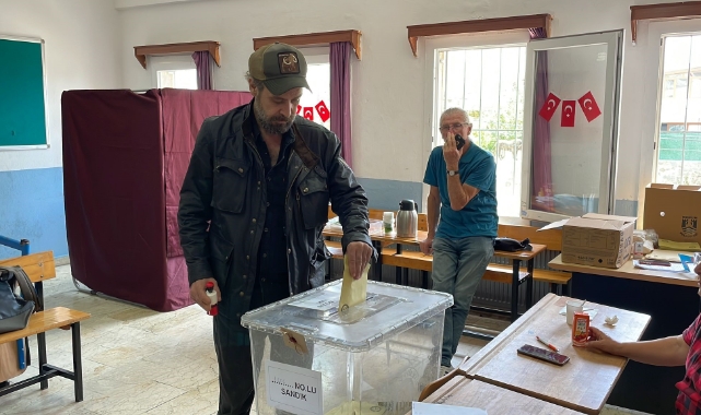 Nejat İşler ve Fedon oylarını Bodrum'da kullandı
