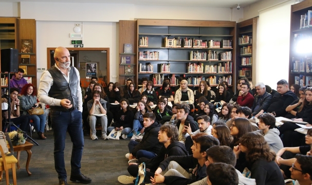 Nilüfer’de Altan Gördüm öğrencilere öykü okudu