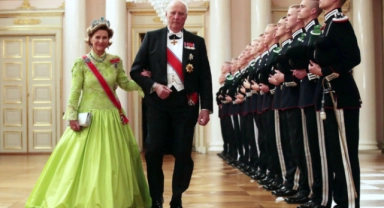 Norveç Kralı Harald hastaneye kaldırıldı