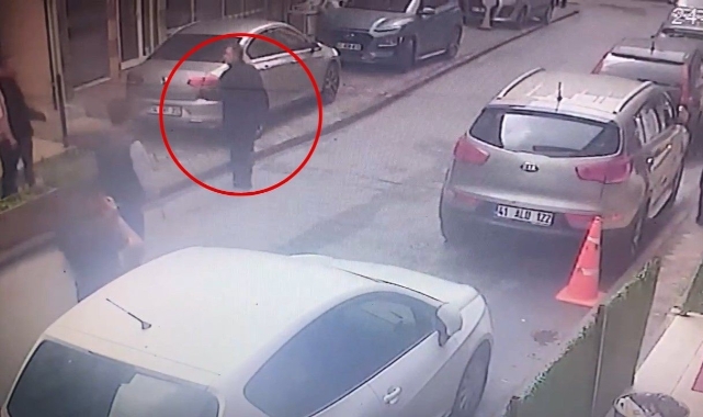 Onlarca kişinin gözü önünde vuruldu
