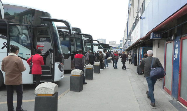 Otogarlarda seçim hareketliliği! Biletler tükendi