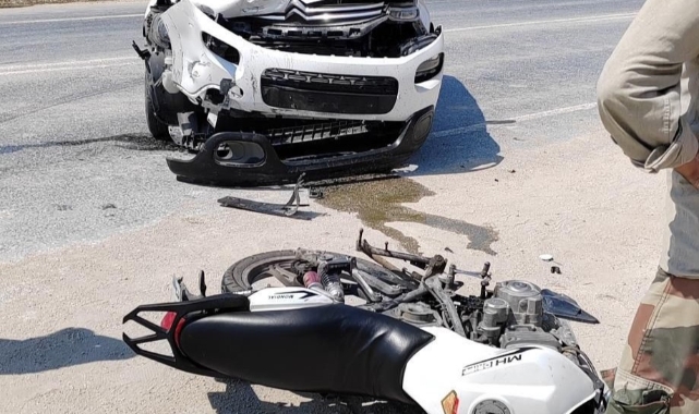 Otomobil ile motosiklet kafa kafaya çarpıştı: 1 ağır yaralı
