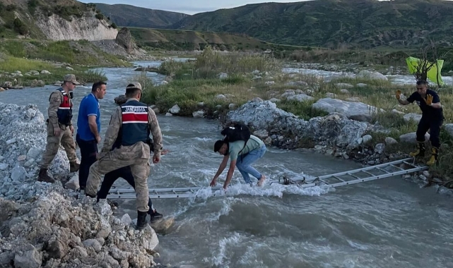 Piknik yaparken hayatlarının şokunu yaşadılar