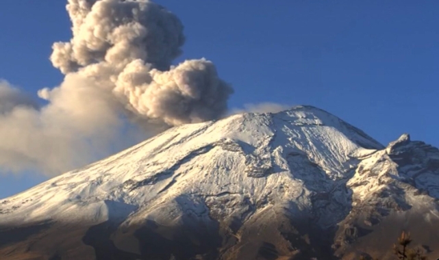 Popocatepetl Yanardağı’nda şiddetli patlama