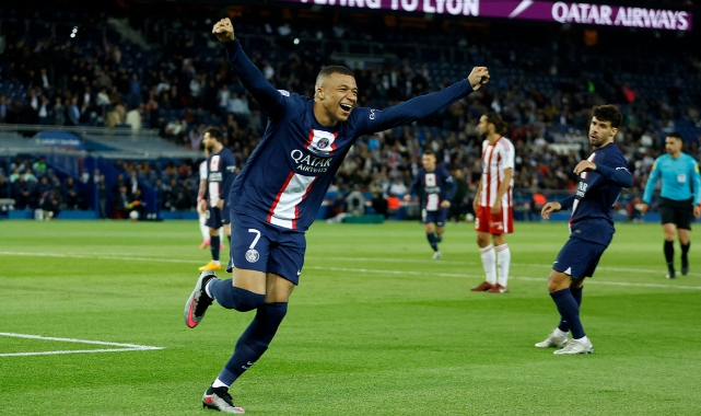 PSG 5 golle kazandı, Ajaccio küme düştü