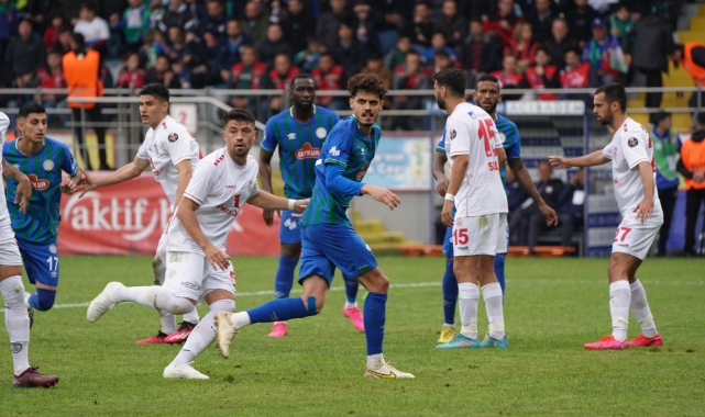 Rizespor yeniden Süper Lig'de