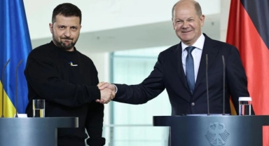 Scholz ile Zelenski bir araya geldi