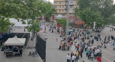 Seçim heyecanı Fomara Meydanı'nda