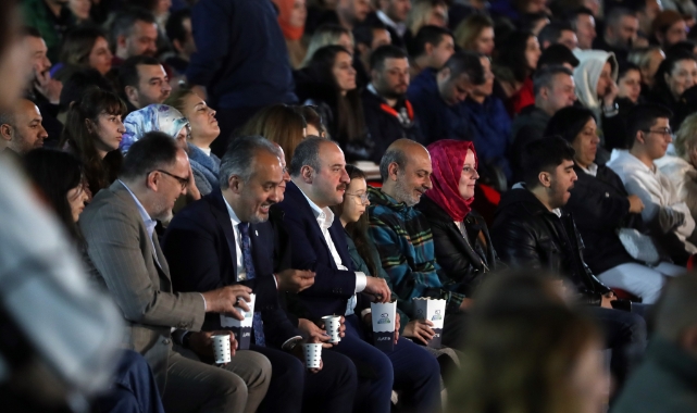 Seçim mesaisine "Güldür Güldür" molası