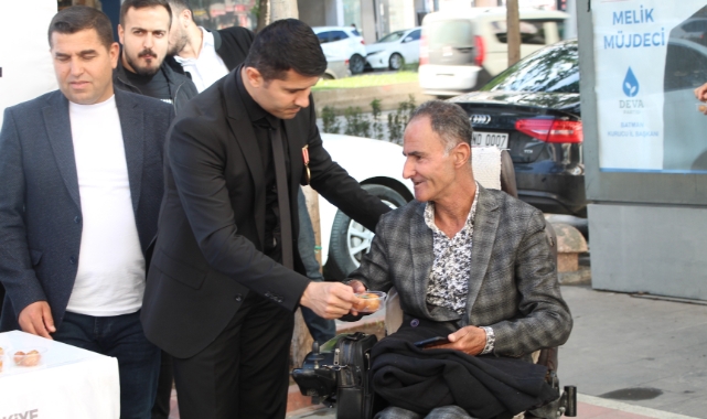 Şehit Polis Yusuf Erin için lokma dağıtıldı