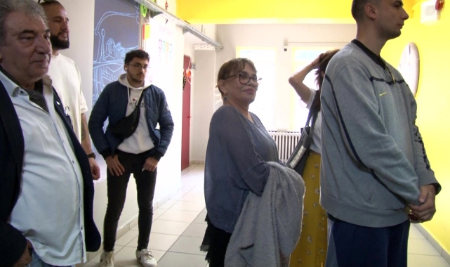 Sezen Aksu oyunu kullandı