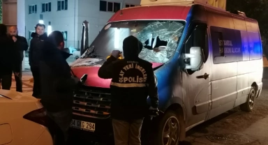 Silivri'de CHP'nin seçim aracı yandı 