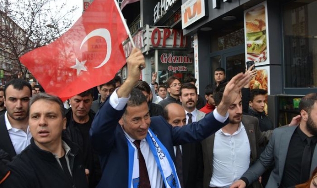 Sinan Oğan Erzurum'da