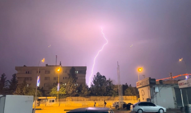 Sınır ilçesinde çamur yağdı