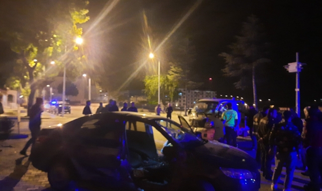 Söğüt'te trafik kazası: 1'i ağır 3 yaralı