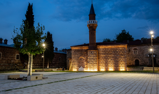 Tarihi mescitte 65 yıl sonra ilk Cuma