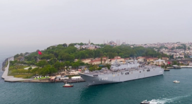 TCG Anadolu yeniden İstanbul'da