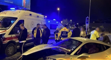 Ünlü otomobil fenomeninin 14 milyon TL'lik lüks aracı kazaya karıştı