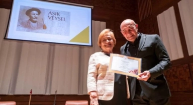 Vefatının 50. yılında Aşık Veysel dizelerle anıldı