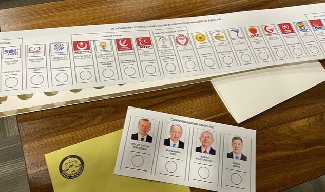 YSK, oy pusulalarını tanıttı