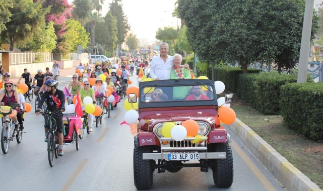 11. Uluslararası Soli Güneş Festivaline renkli kortej