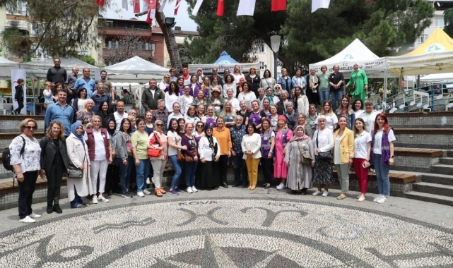 3. İyilik Şenliği'nde kadınlar doğa dostu ürünlerini sergiliyor