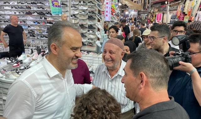 30 bin çocuğa bin liralık bayram çeki