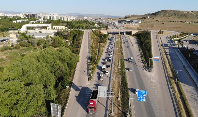 43 ilin geçiş güzergahında bayram trafiği başladı