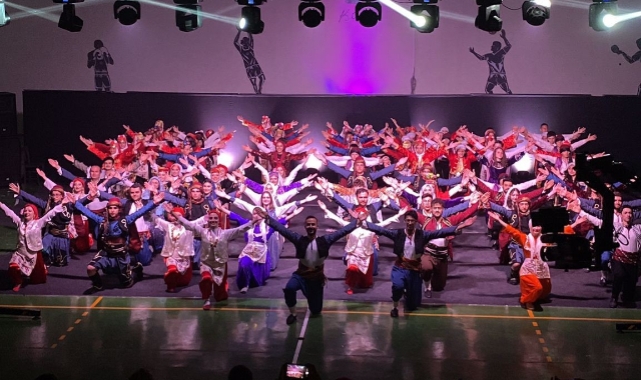 Afyonkarahisar Bolvadin'de Halk Dansları gecesi