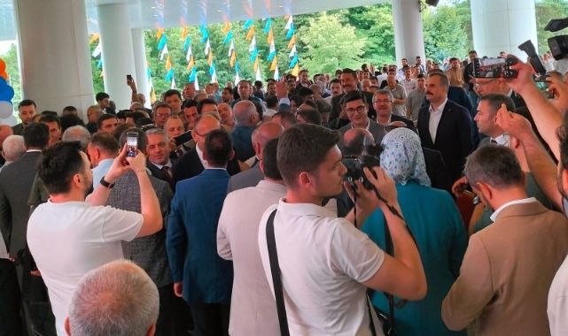 AK Parti'den Bursa'da coşkulu bayramlaşma