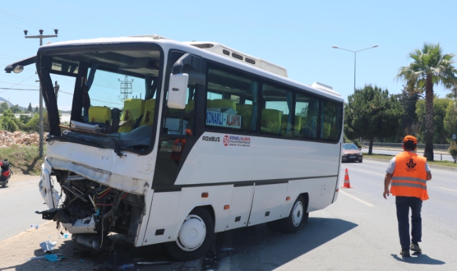 Alanya'da feci kaza: 3'ü Rus, 13 yaralı