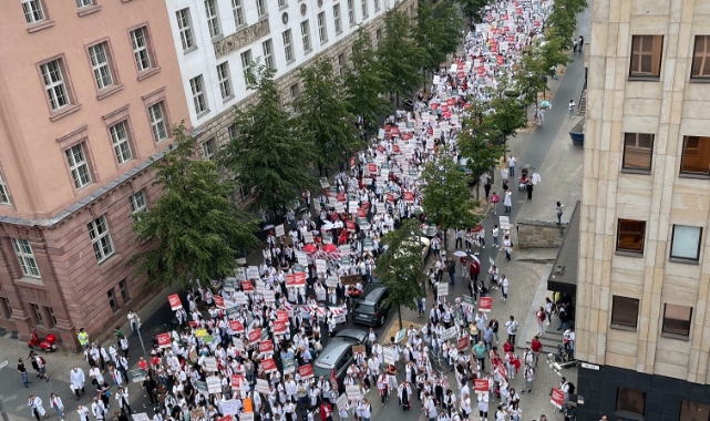 Almanya Sağlık Bakanı’ndan grev paylaşımı