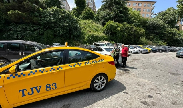 Ambulansın yoldan çekilmesini istemişti! O sürücüye ceza kesildi
