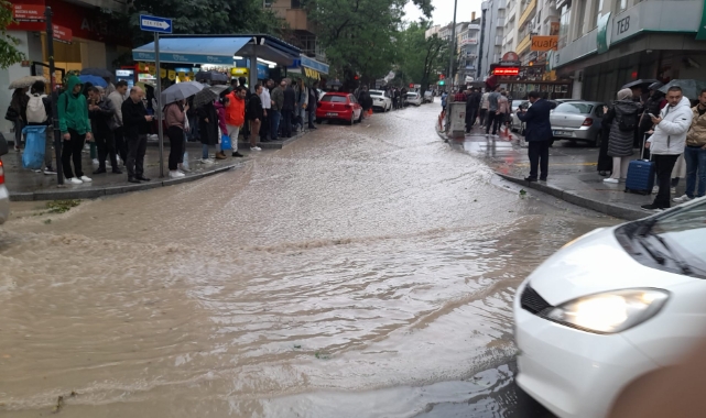 Ankara sağanak nedeniyle sele teslim oldu