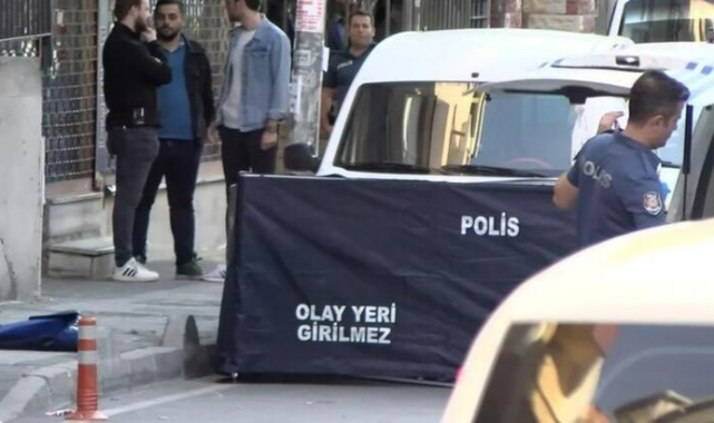 Annesinin boğazını keserek öldüren zanlı hakim karşısına çıktı