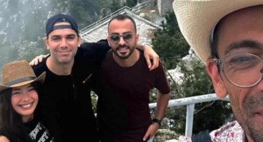 Atagül ve Doğulu'dan mutluluk pozu!
