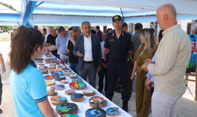 Atıkları sanata dönüştürdüler