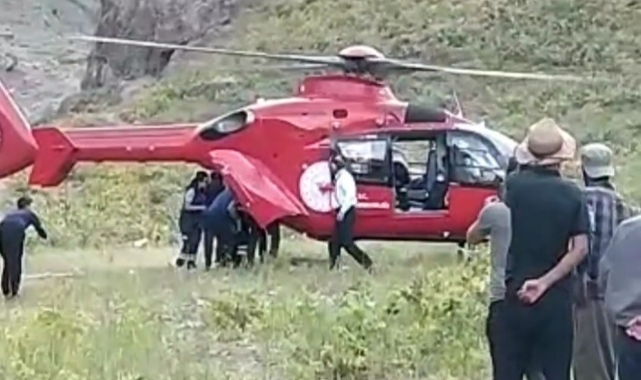 Attan düşen vatandaş ambulans helikopterle kurtarıldı