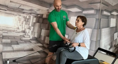 Ayten Uncuoğlu 20 yıldır pilates yapıyor