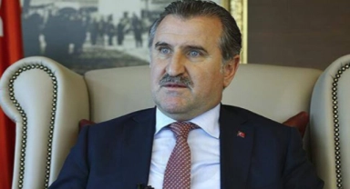 Bakan Bak'tan milli sporculara tebrik mesajı
