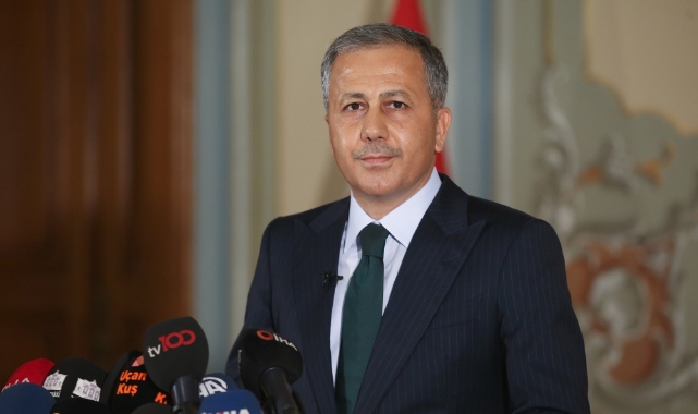 Bakan Yerlikaya: "46 bin 633 düzensiz göçmen sınır dışı edildi"