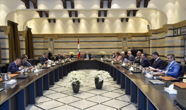 Başbakan, memur maaşlarını ödemeyeceklerini açıkladı