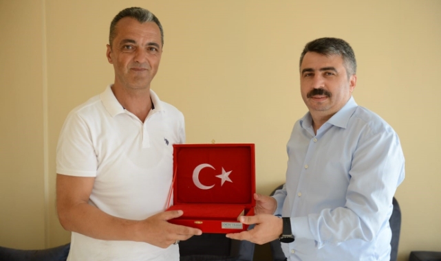 Başkan Yılmaz'dan şehir ailelerine bayram ziyareti