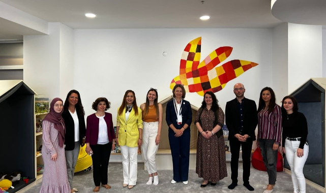 Bebek ve Çocuk Kütüphanesi, depremzede aileleri ağırladı
