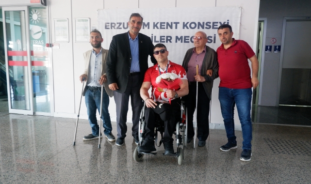 Bileği bükülemeyen şampiyon yine kazandı
