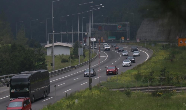 Bolu geçişinde trafik yoğunluğu azaldı